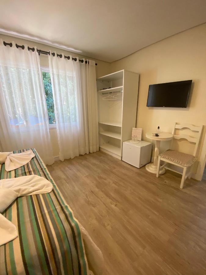 Bed and Breakfast Pousada Ipe Amarelo E Quinta Dos Medeiros Грамаду Экстерьер фото